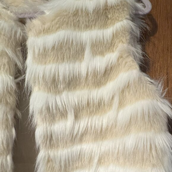 FOREVER 21 Womens Ivory Beige Stripe Faux Fur Sleeveless Vest Large Mid Length - Picture 8 of 14